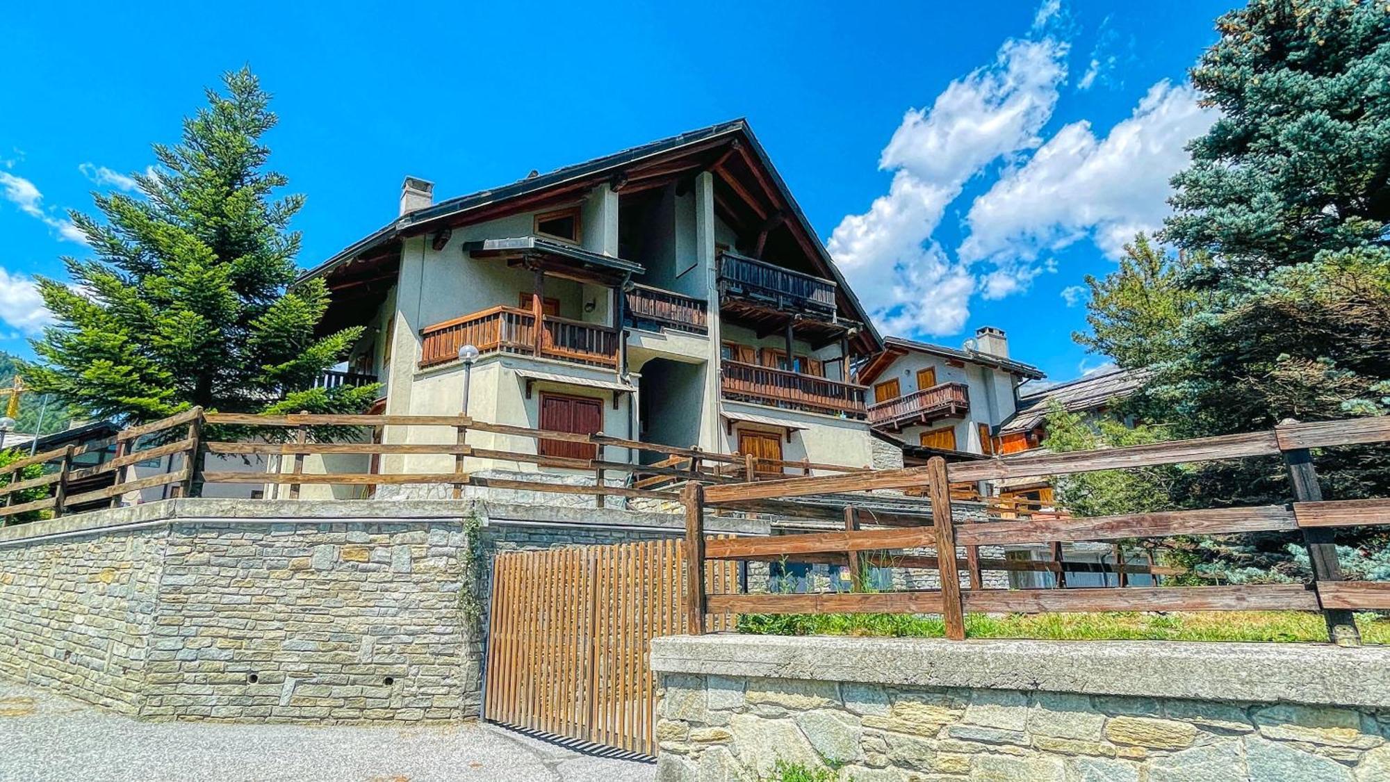 Appartamento Bellavista - Affitti Brevi Italia Oulx Exteriér fotografie